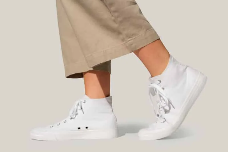 Ideal Shoes Women